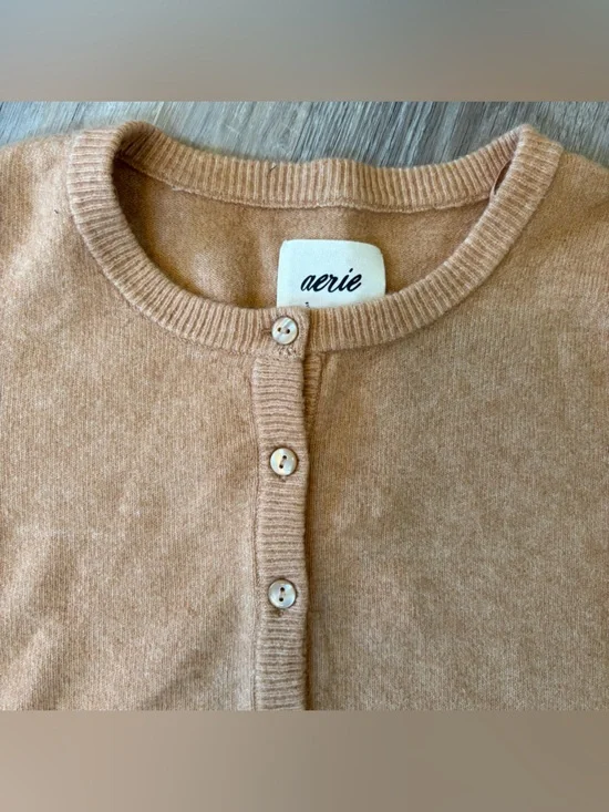 NWT aerie Cropped Button-Up Cardigan Sweater Size Small - Picture 4 of 9